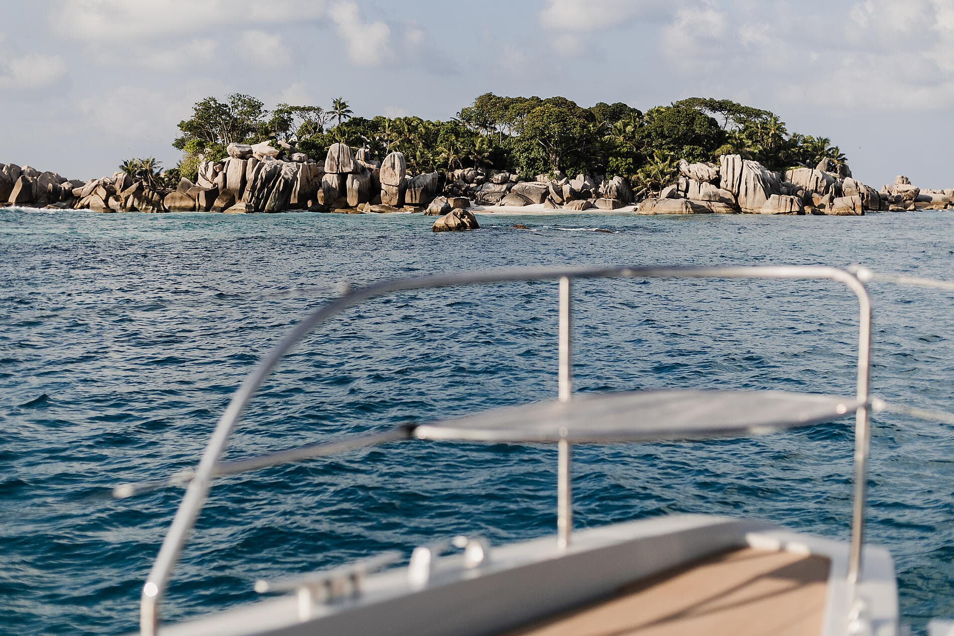 Les Seychelles sous les voiles du Spirit of Ponant  