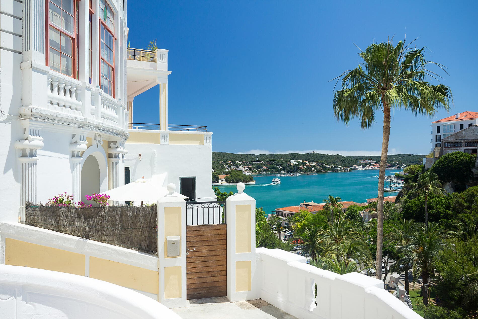 Joyaux insulaires et rivages ibériques 